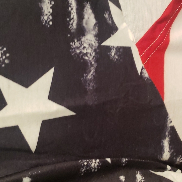 🔥New boutique cut out American flag tee - Picture 10 of 11